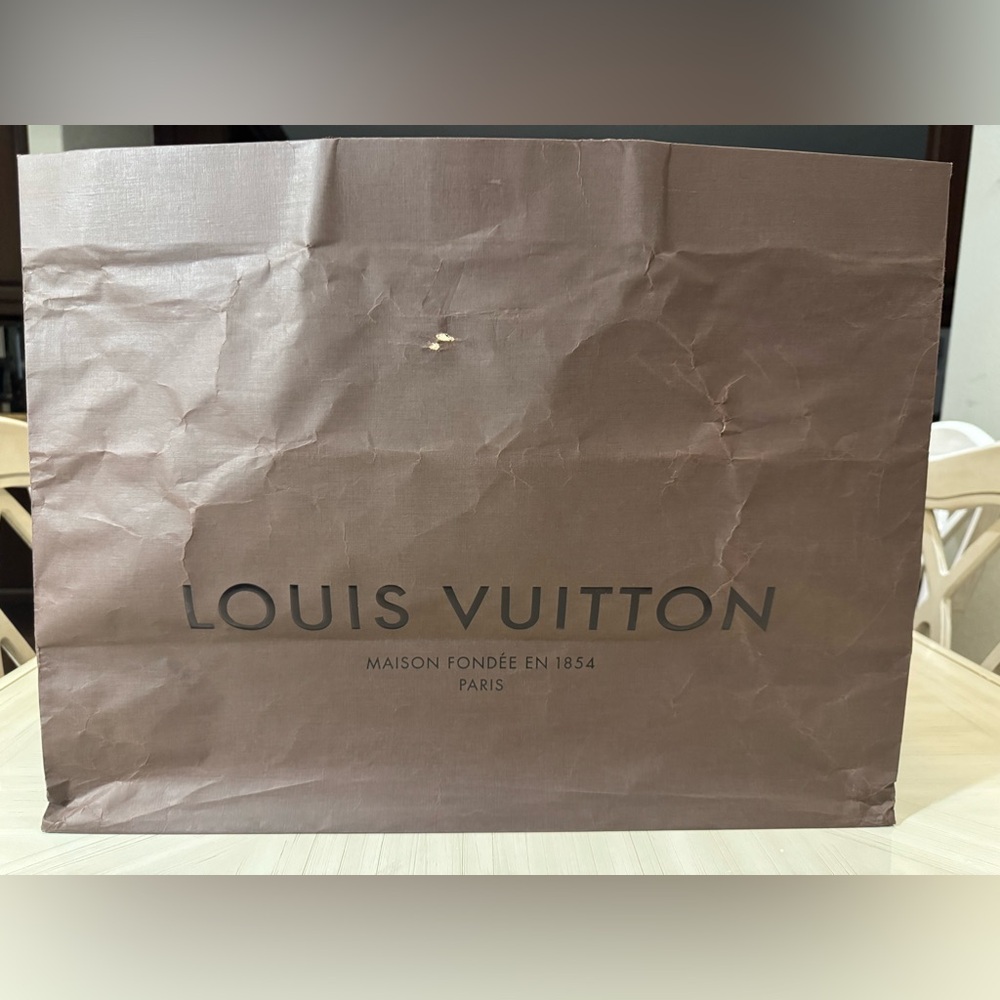 Authentic Louis Vuitton Extra Large Brown Shopping Bag with Rope Handles - Picture 4 of 9